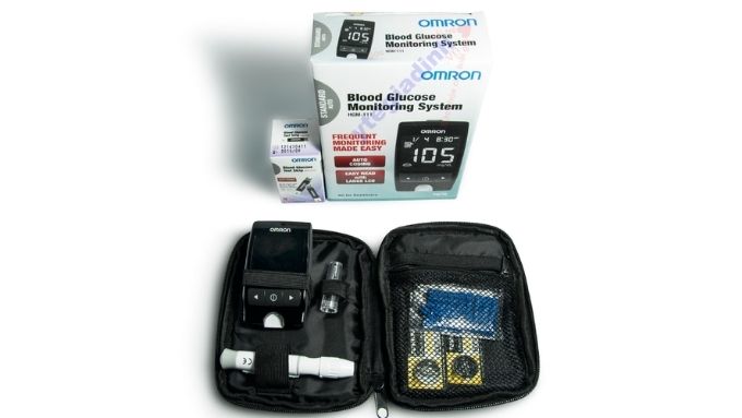 Các bước lấy máu và đưa mẫu vào que thử Omron HGM-111